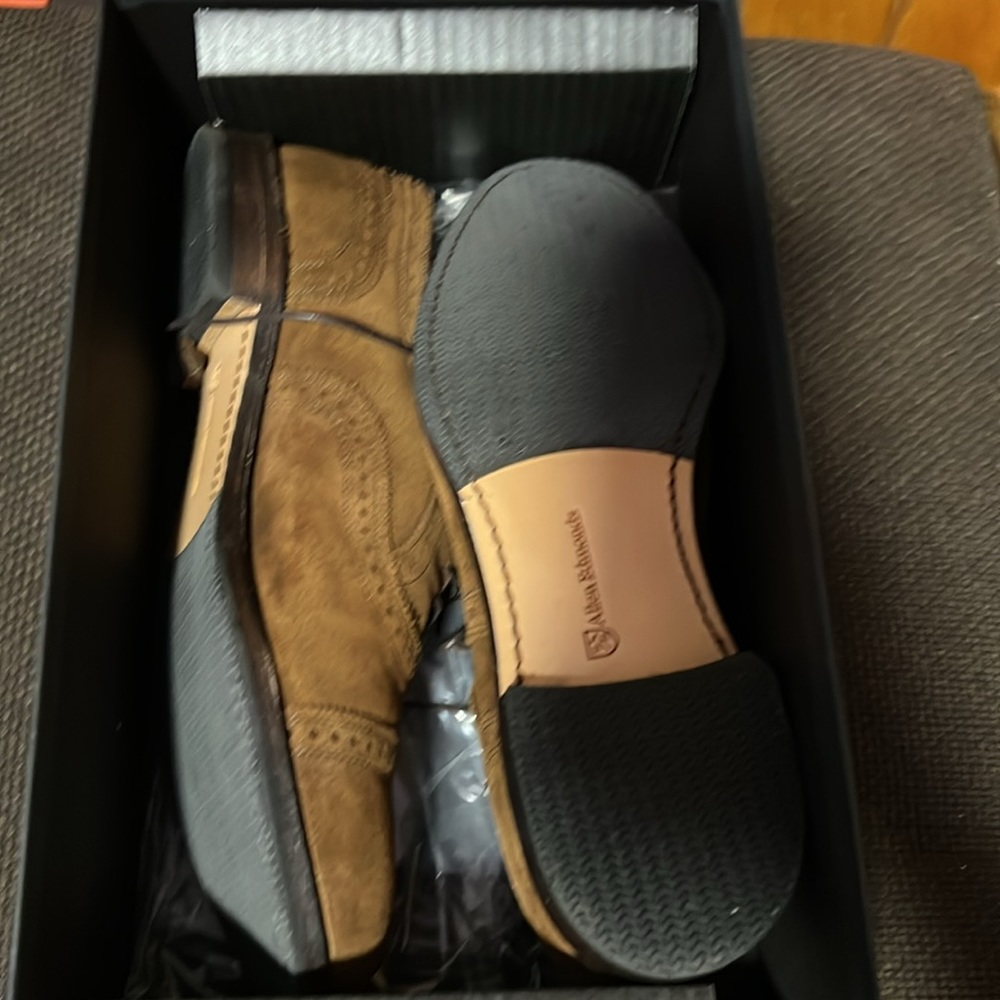 Allen Edmonds - Picture 3 of 3